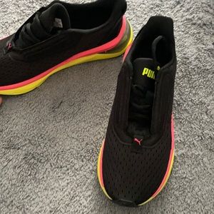 Never been worn new shoes